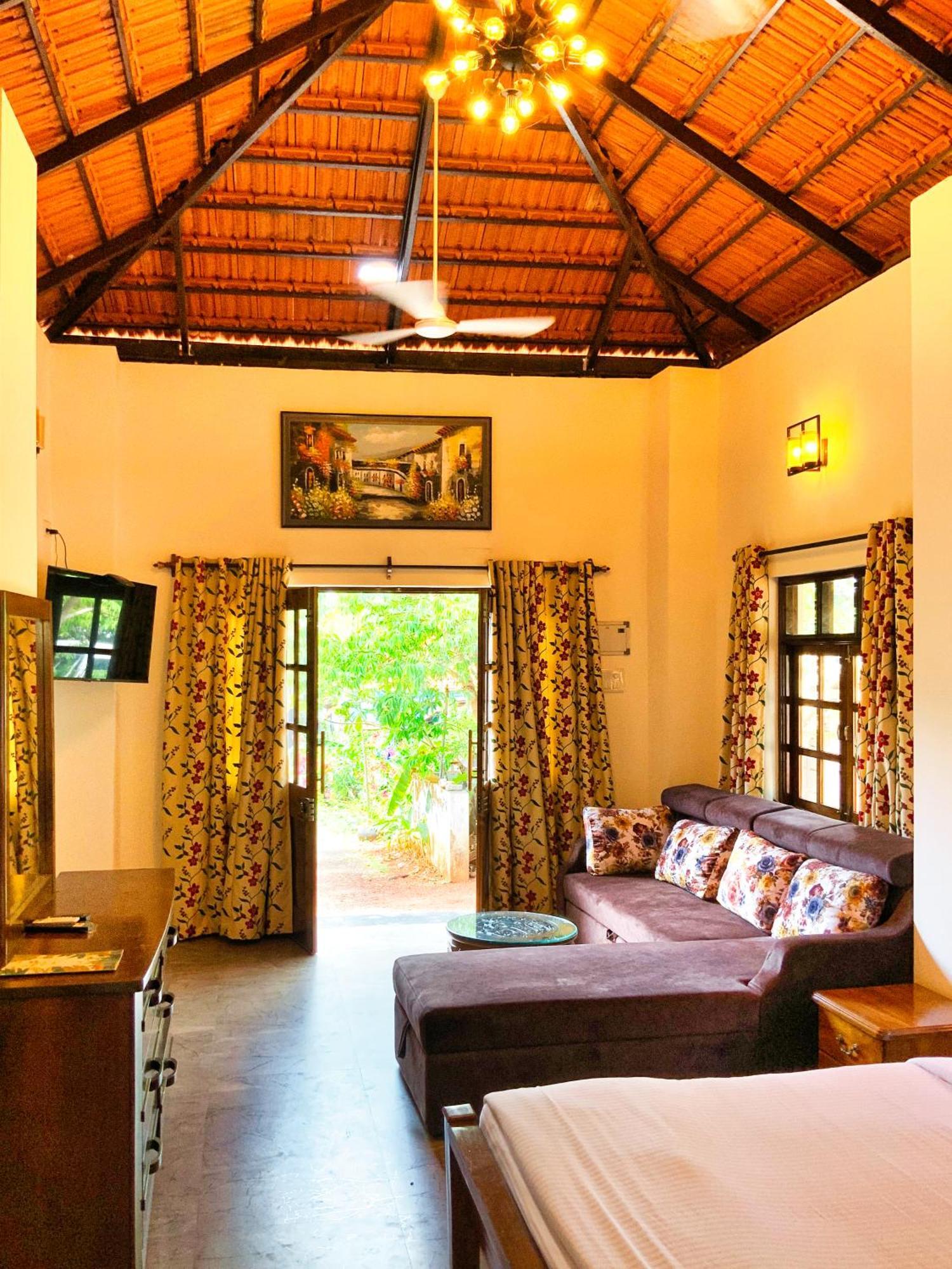 Lar Amorosa Boutique Hotel - Goa Calangute Exterior foto